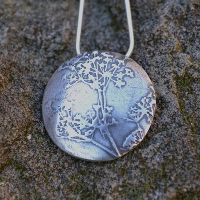 317271_handmade-silver-cow-parsley-necklace